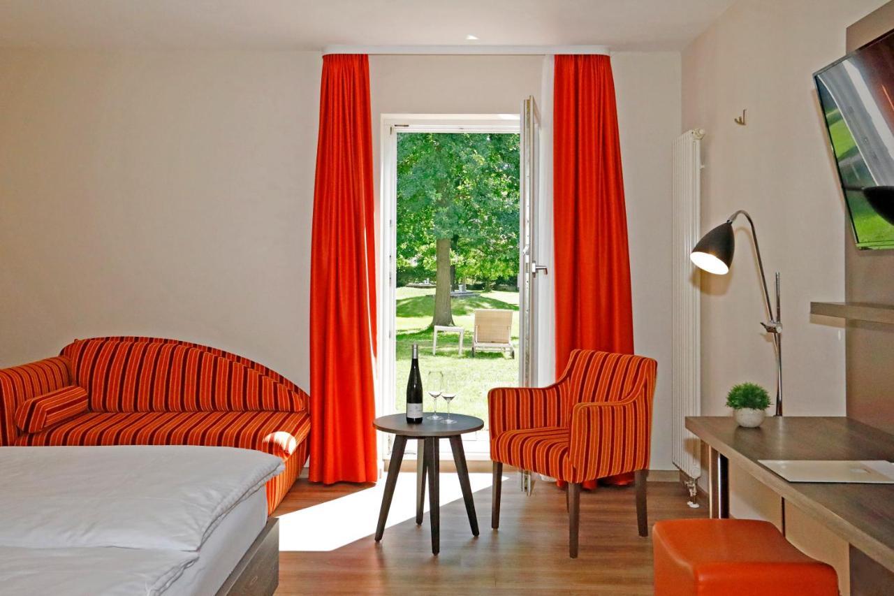 Landhotel Altes Wasserwerk Gbr Freinsheim Exterior photo