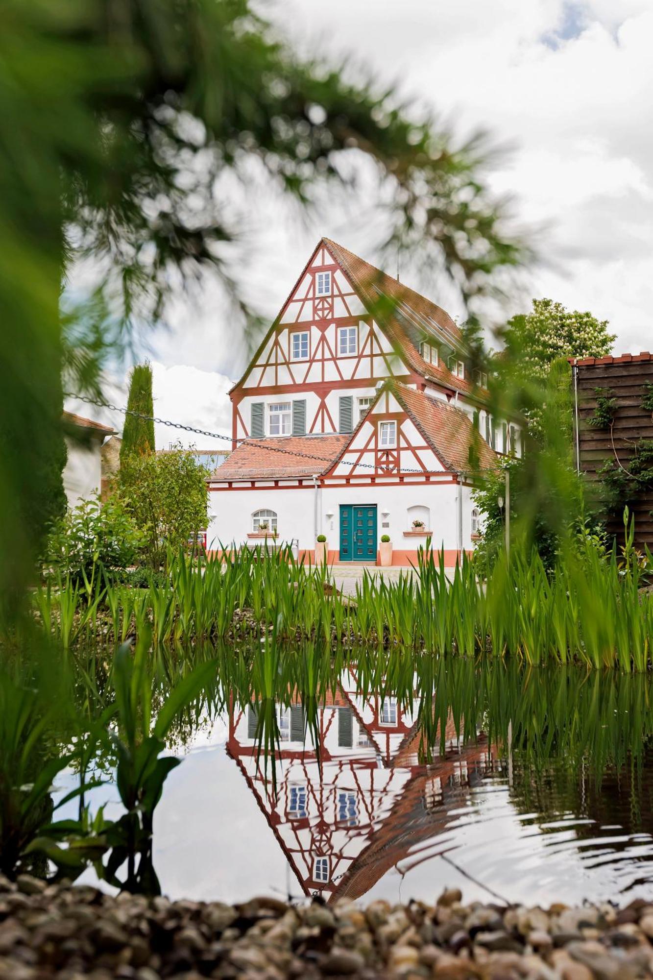 Landhotel Altes Wasserwerk Gbr Freinsheim Exterior photo