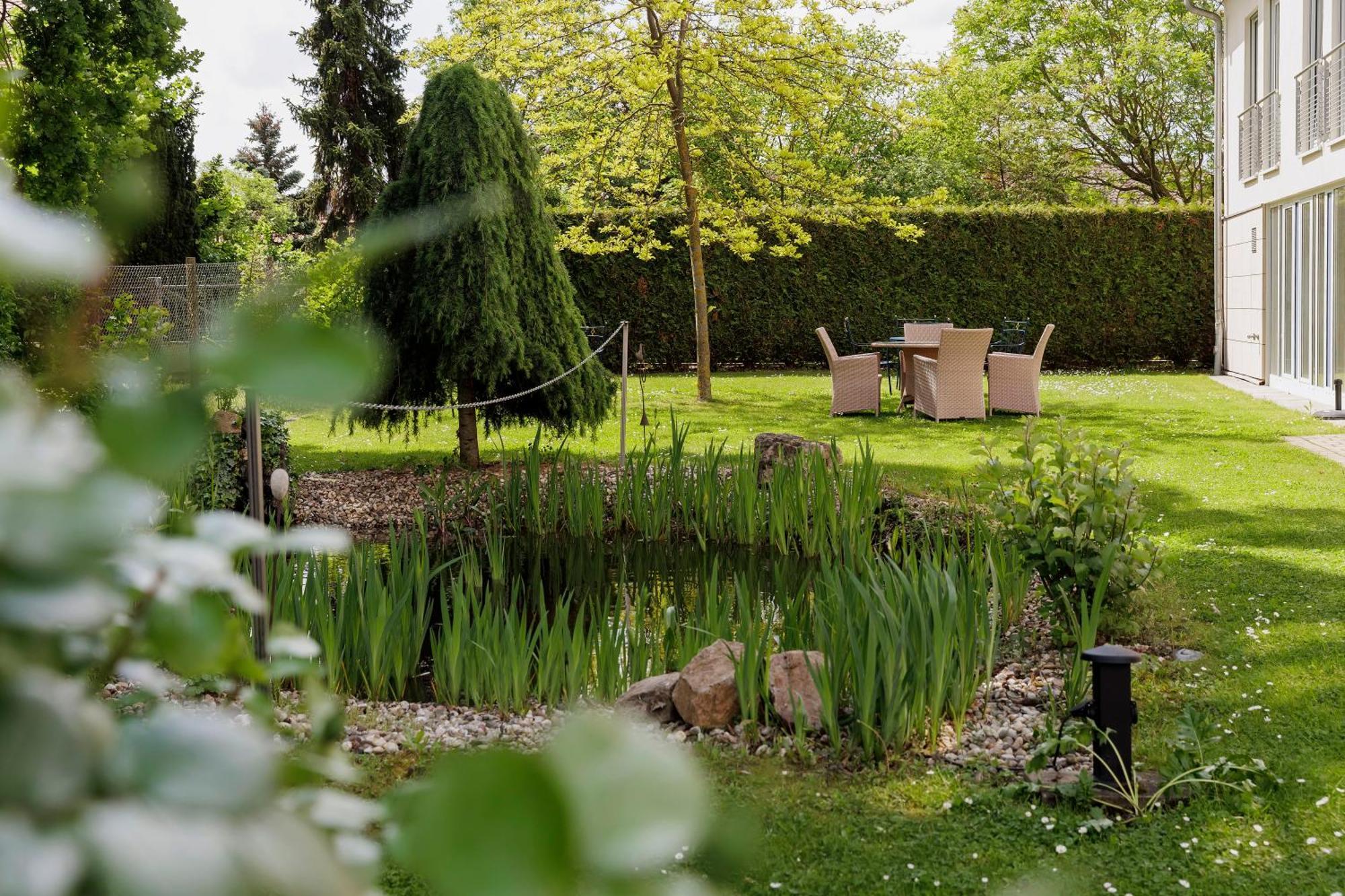 Landhotel Altes Wasserwerk Gbr Freinsheim Exterior photo
